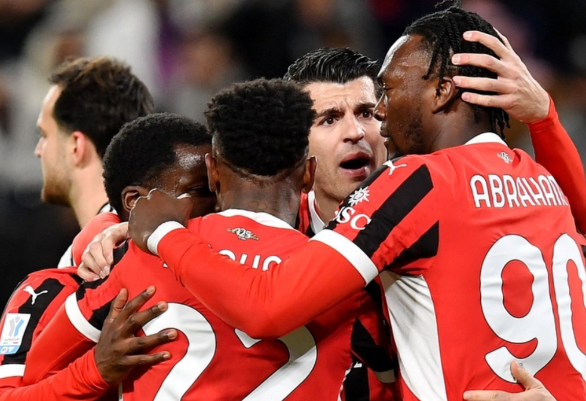 ewc官网入口 -包含赛地聚焦：意大利杯窗口期热度飙升，拜仁慕尼黑止住颓势，质疑声仍在，控场能力受关注的词条