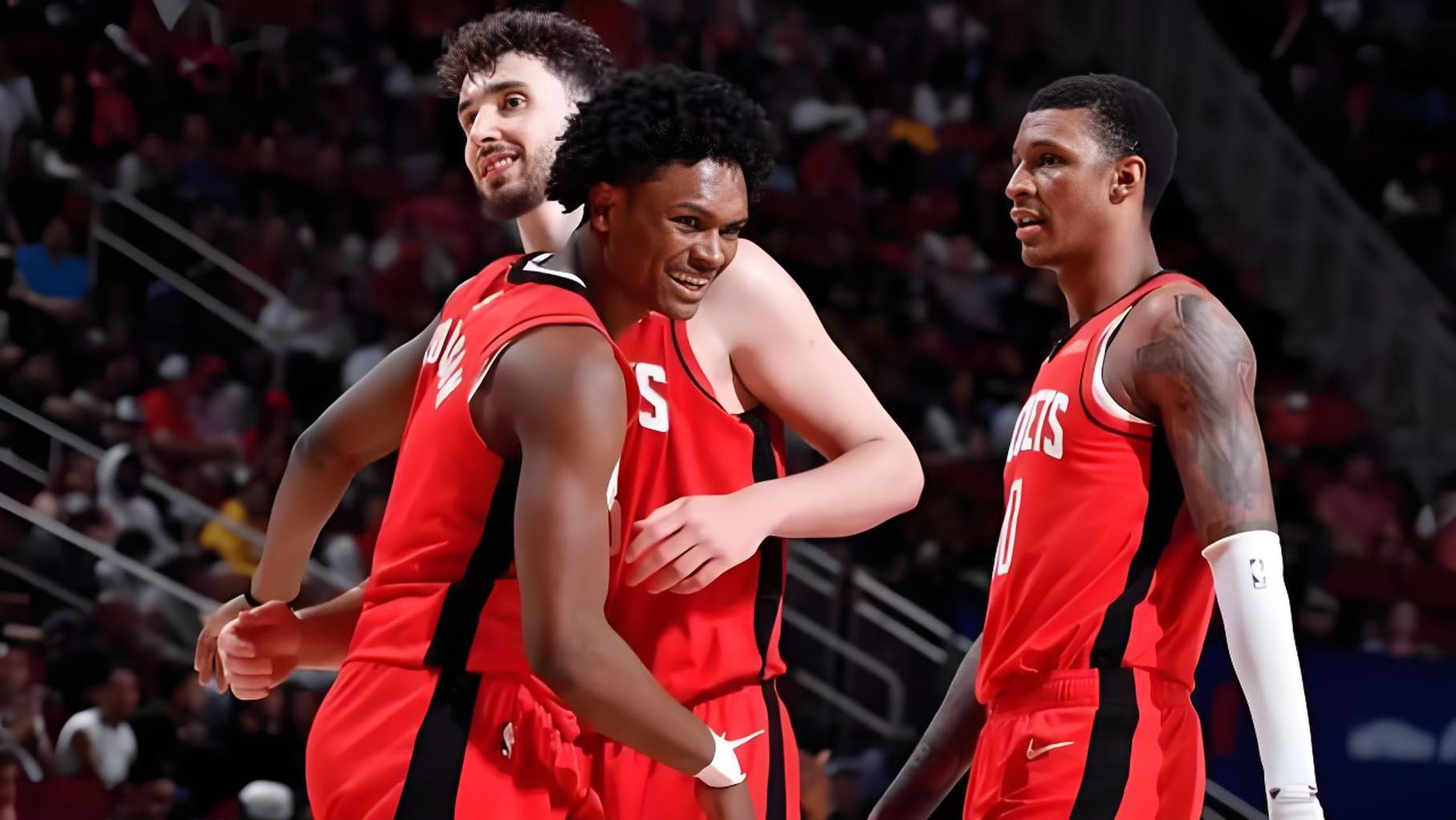 ewc赛事竞猜 -今日湖人今日激战全场回放巅峰对决