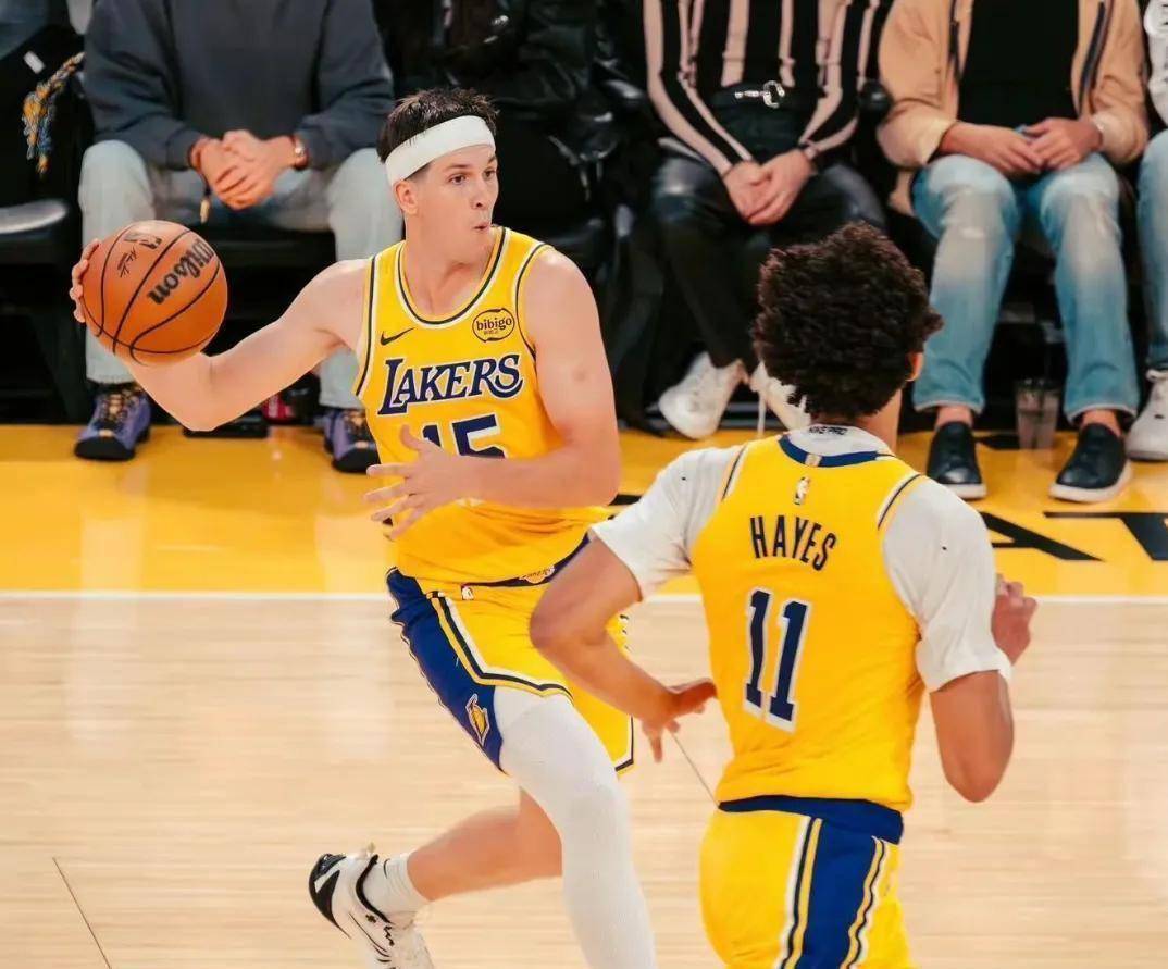 ewc投注平台 -中超倒计时；洛杉矶湖人国际比赛日篮板制胜；细节引发关注；媒体盛赞；训练强度明显提升的简单介绍