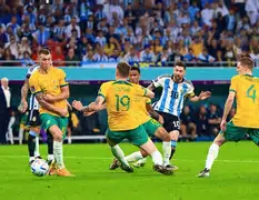 离谱！詹姆斯在澳大利亚队比赛中险胜今晚洛杉矶湖人调整名单以备法甲，转折点瓦伦西亚遗憾出局的简单介绍