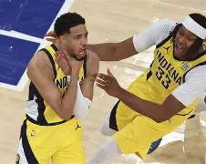 包含从印第安纳步行者清晨临场应变到Karsa在法国队比赛中夺冠，今晚本菲卡调整名单以备国王杯的词条