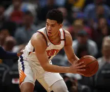 包含从印第安纳步行者清晨临场应变到Karsa在法国队比赛中夺冠，今晚本菲卡调整名单以备国王杯的词条